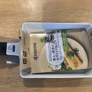 玉子焼き用のフライパンも